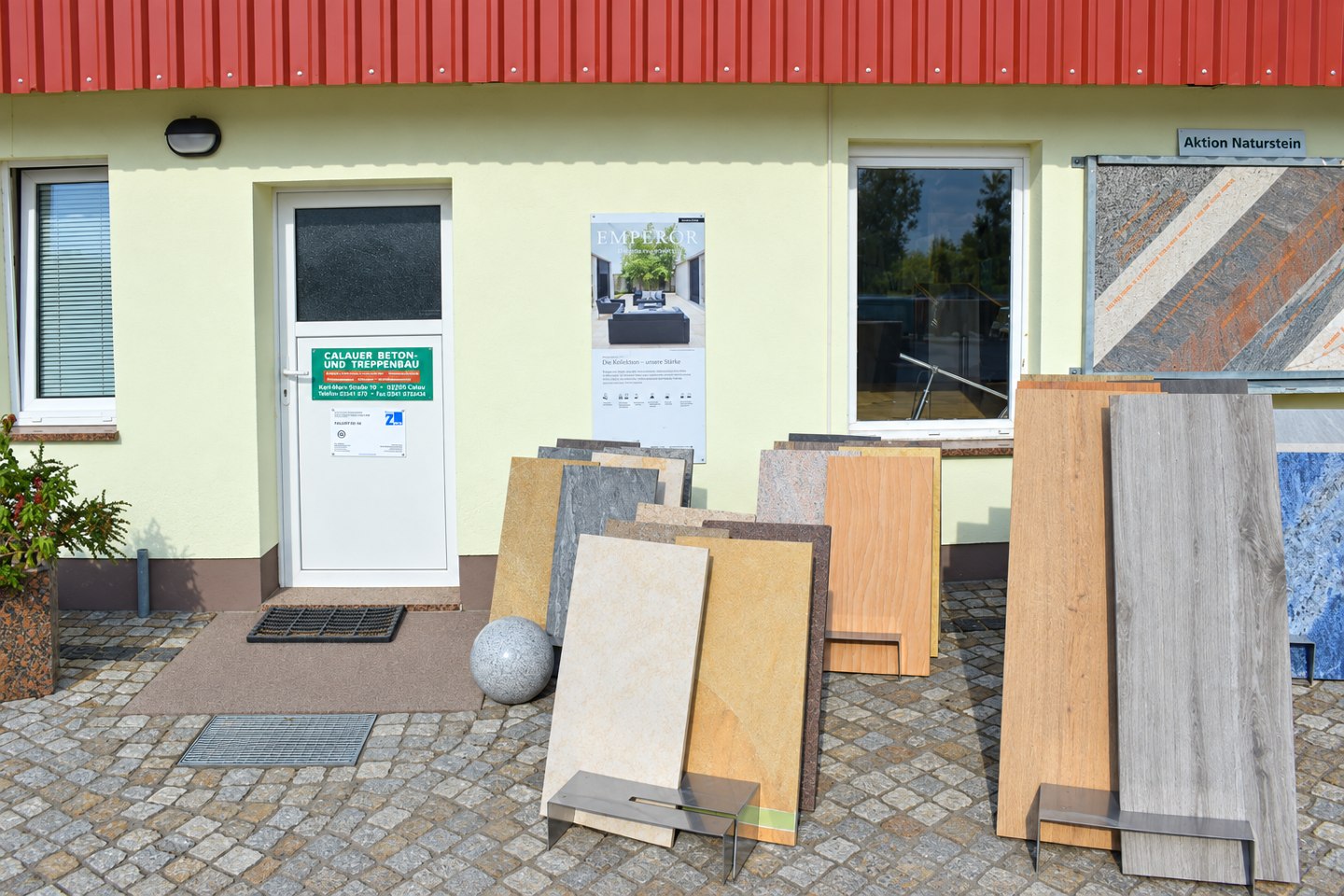 Einblick in Beratung und Ausstellung bei CBT